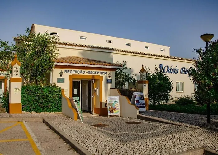 Oasis Park 2 Bedroom Floor At72 Apartment *