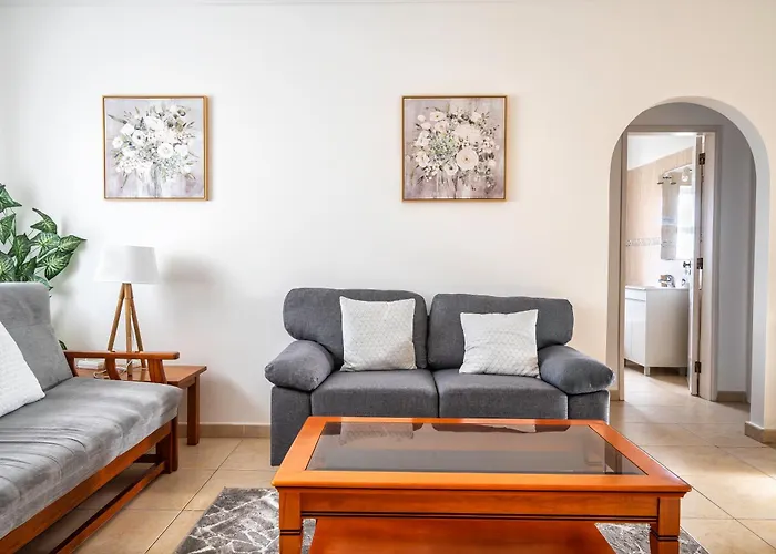 Oasis Park 2 Bedroom Floor At72 Apartment *