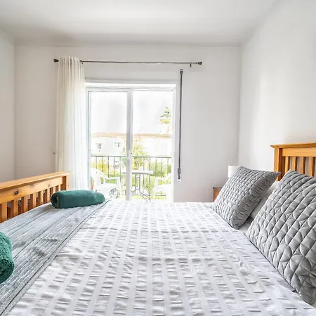 Oasis Park 2 Bedroom Floor At72 公寓