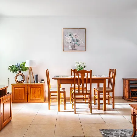 Oasis Park 2 Bedroom Floor At72 公寓 *