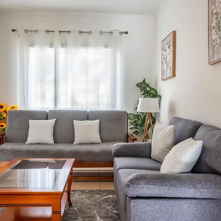 Oasis Park 2 Bedroom Floor At72 * Portimão