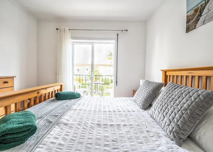 Oasis Park 2 Bedroom Floor At72 公寓