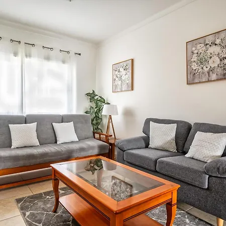 Oasis Park 2 Bedroom Floor At72 Portimão